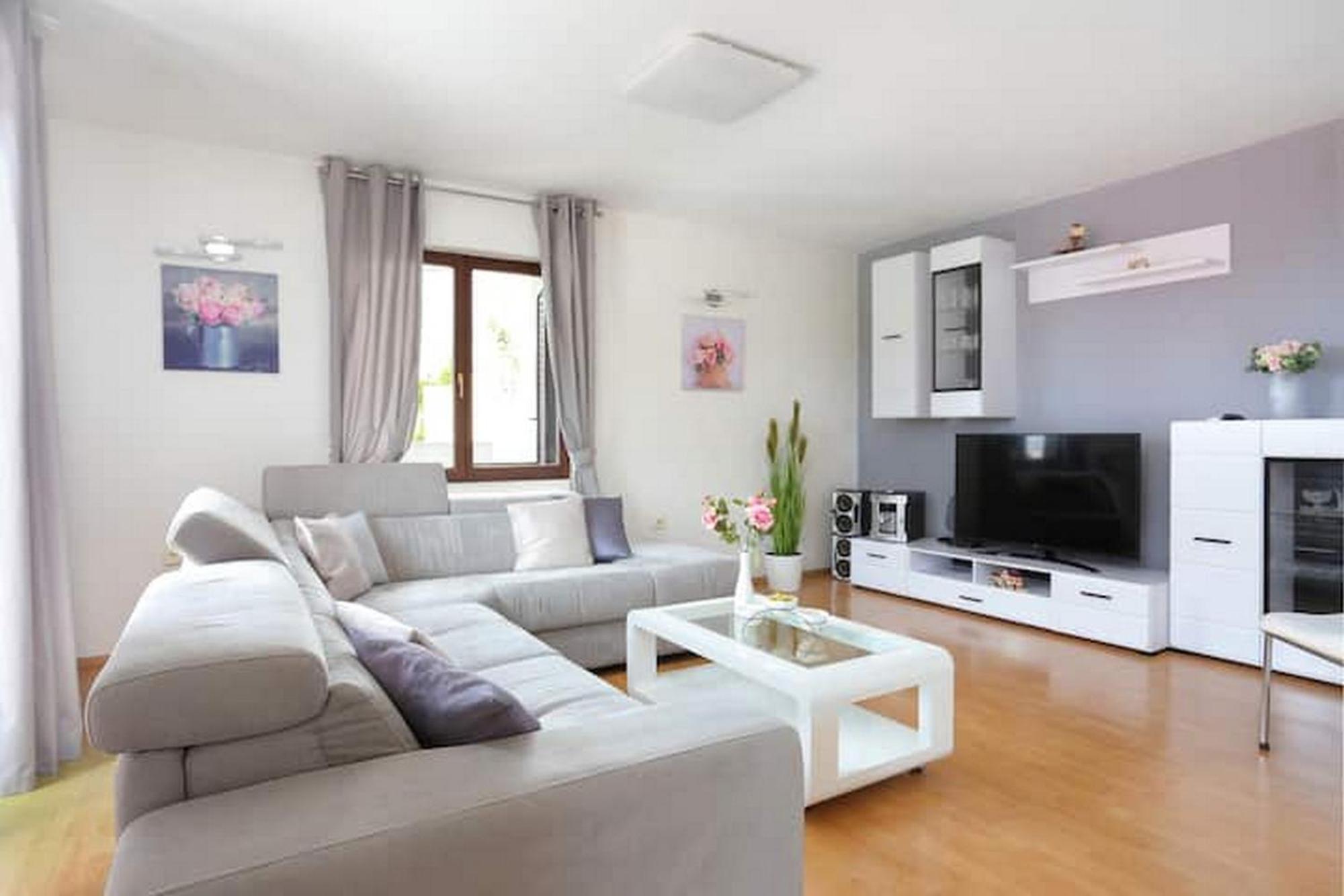 Holiday Home Mons Aureus Gornje Sitno Exterior photo