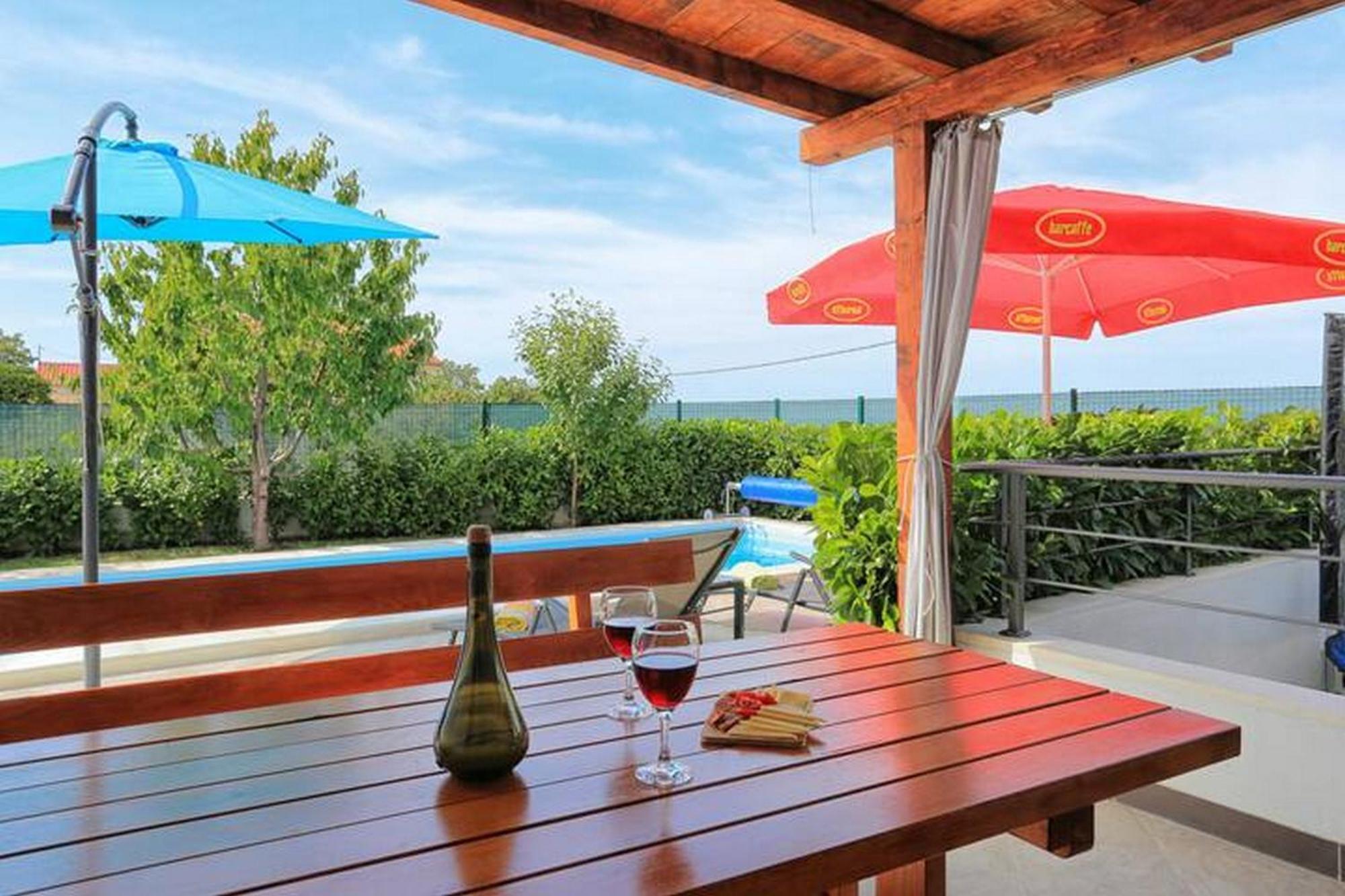 Holiday Home Mons Aureus Gornje Sitno Exterior photo